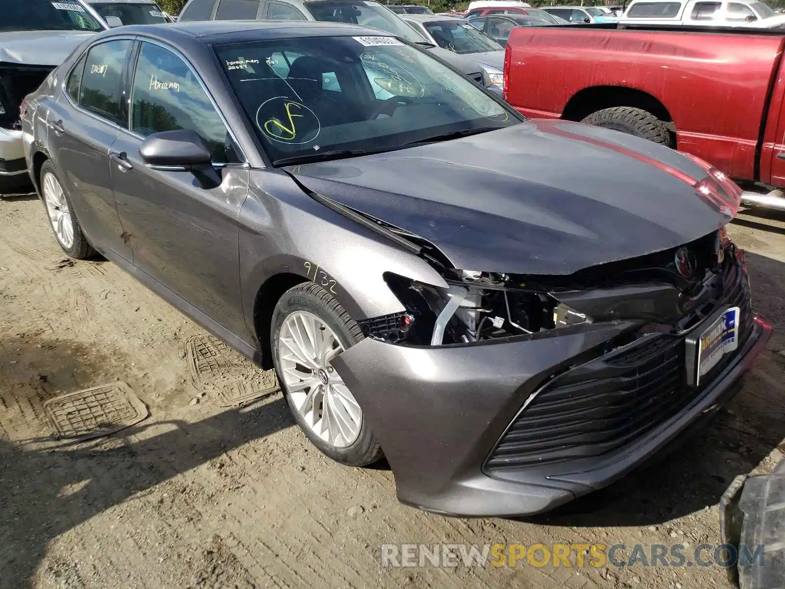 9 Photograph of a damaged car 4T1B11HK9KU760842 TOYOTA CAMRY 2019