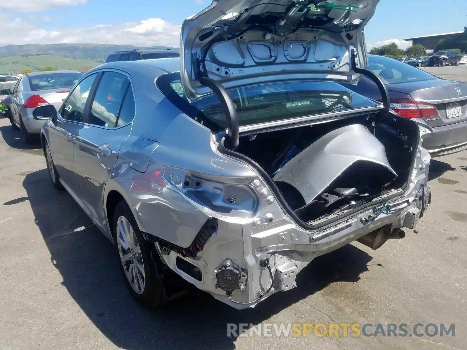 3 Photograph of a damaged car 4T1B11HK9KU762297 TOYOTA CAMRY 2019