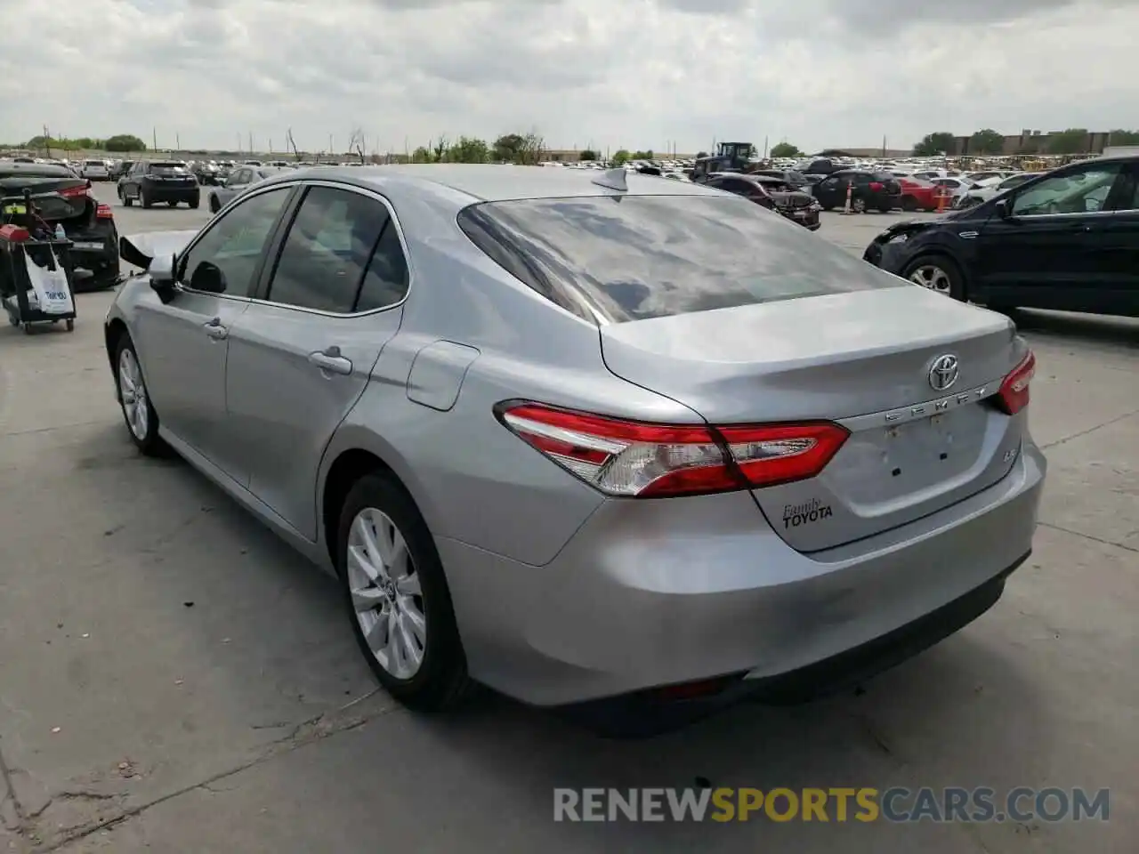 3 Photograph of a damaged car 4T1B11HK9KU764776 TOYOTA CAMRY 2019