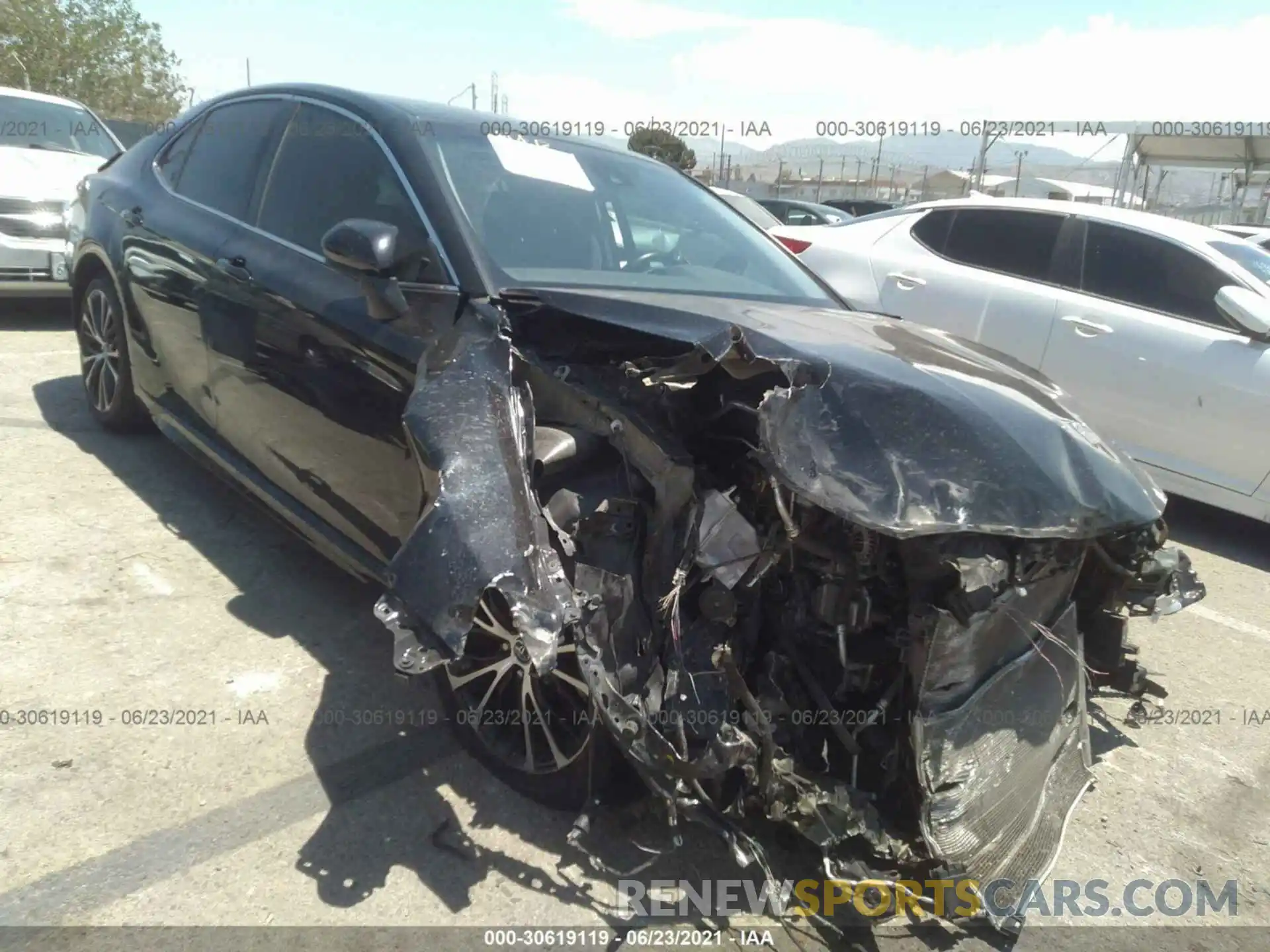 1 Photograph of a damaged car 4T1B11HK9KU765314 TOYOTA CAMRY 2019