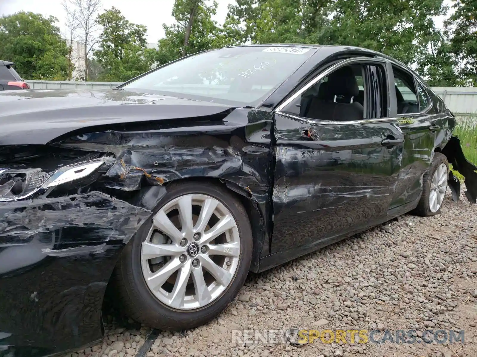 9 Photograph of a damaged car 4T1B11HK9KU765443 TOYOTA CAMRY 2019