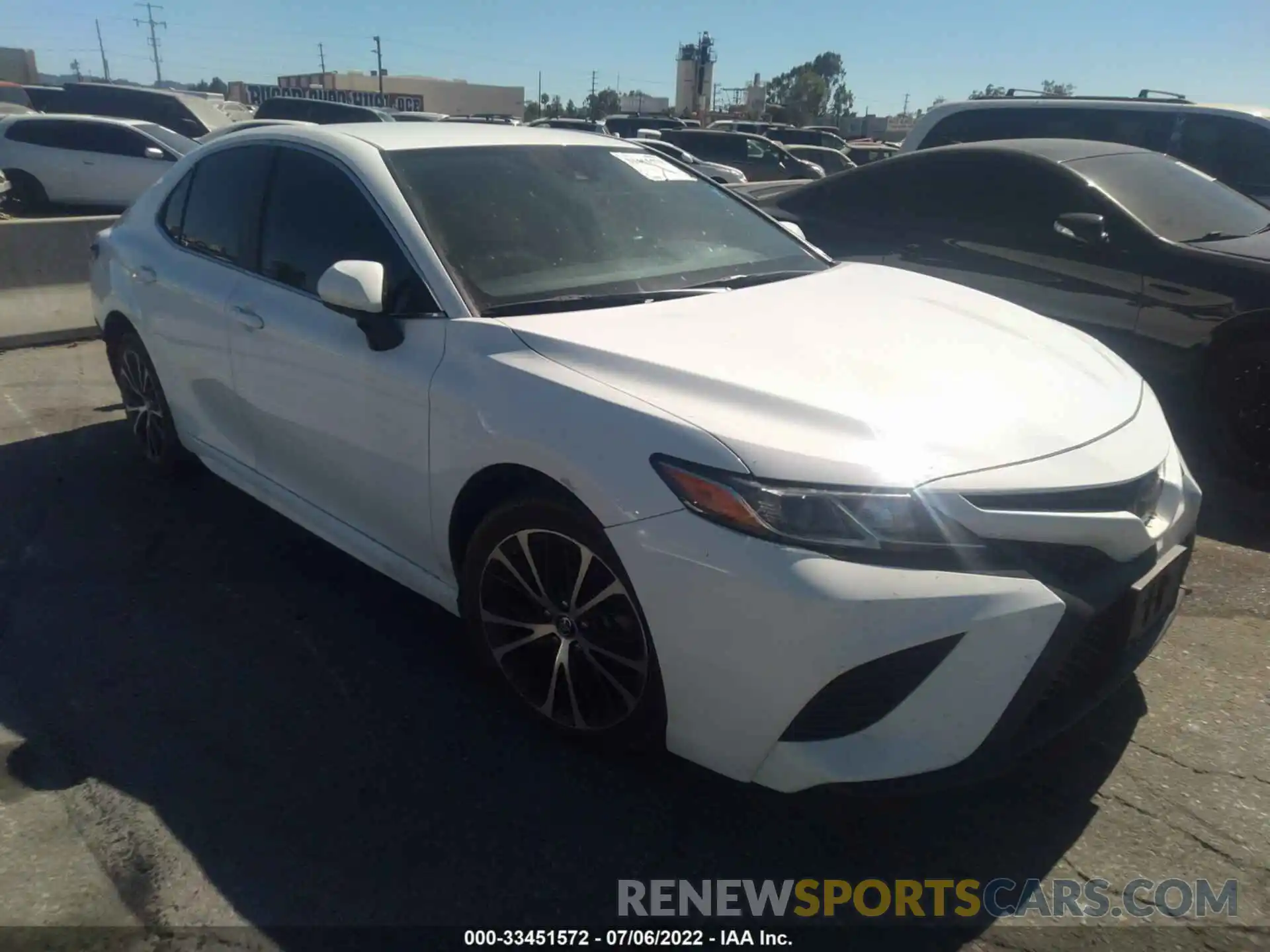 1 Photograph of a damaged car 4T1B11HK9KU765541 TOYOTA CAMRY 2019