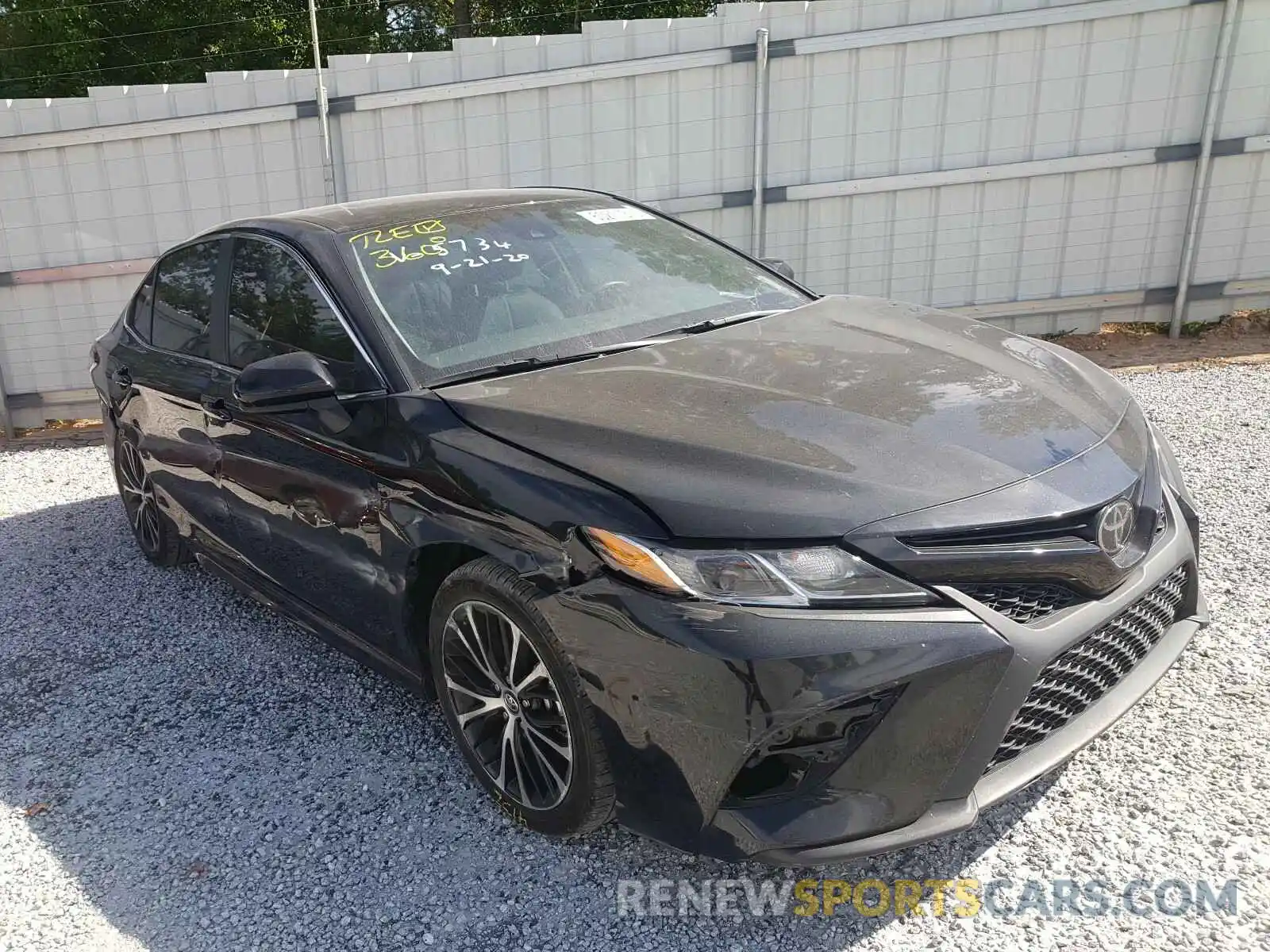 1 Photograph of a damaged car 4T1B11HK9KU765734 TOYOTA CAMRY 2019