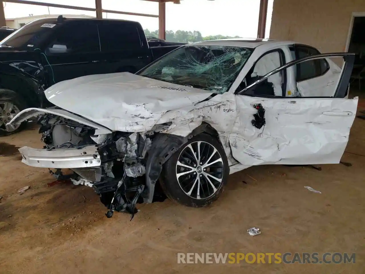 2 Photograph of a damaged car 4T1B11HK9KU766656 TOYOTA CAMRY 2019