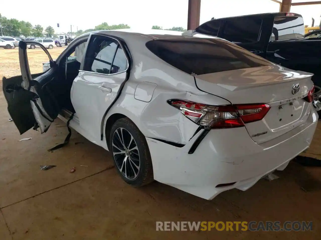 3 Photograph of a damaged car 4T1B11HK9KU766656 TOYOTA CAMRY 2019