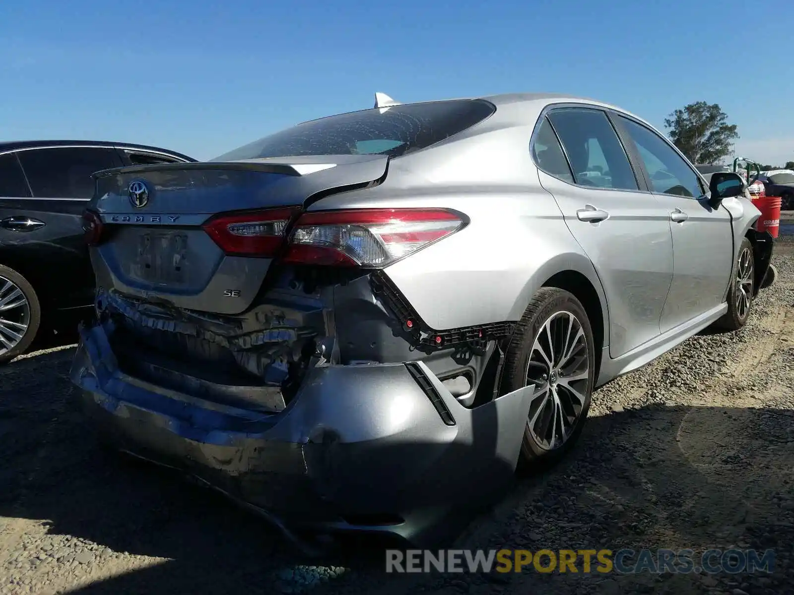 4 Photograph of a damaged car 4T1B11HK9KU766897 TOYOTA CAMRY 2019