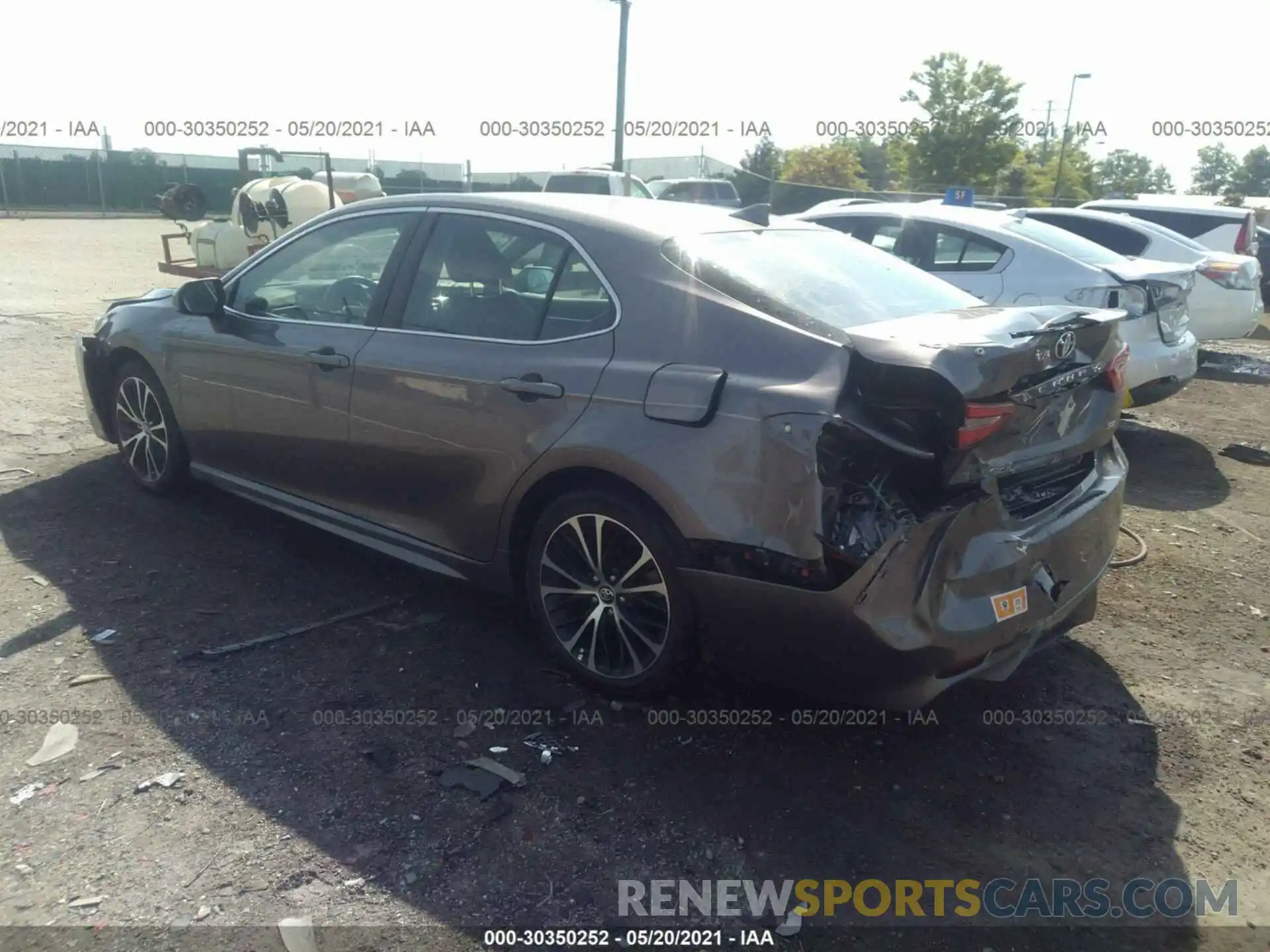 3 Photograph of a damaged car 4T1B11HK9KU768049 TOYOTA CAMRY 2019