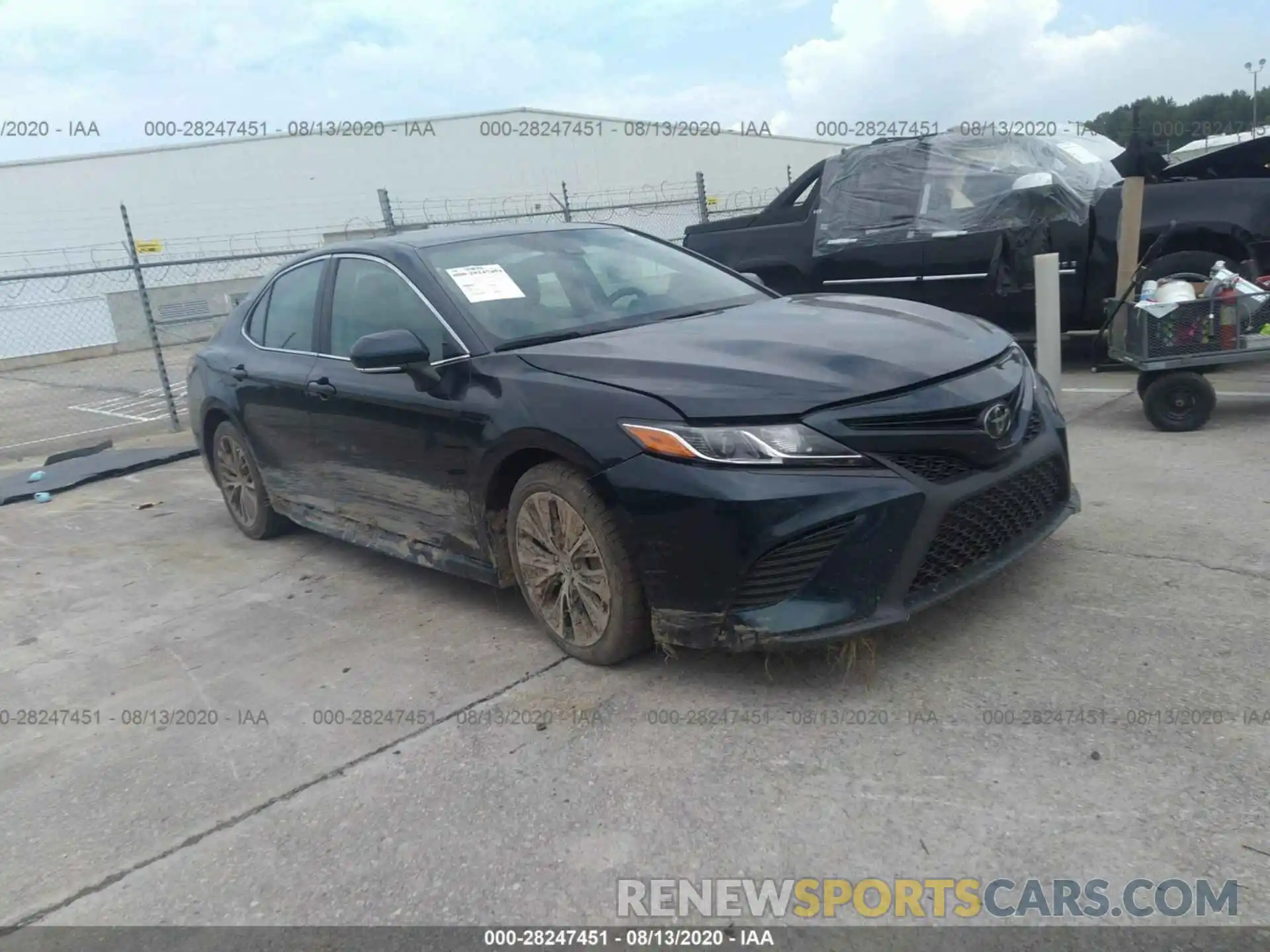 1 Photograph of a damaged car 4T1B11HK9KU770058 TOYOTA CAMRY 2019