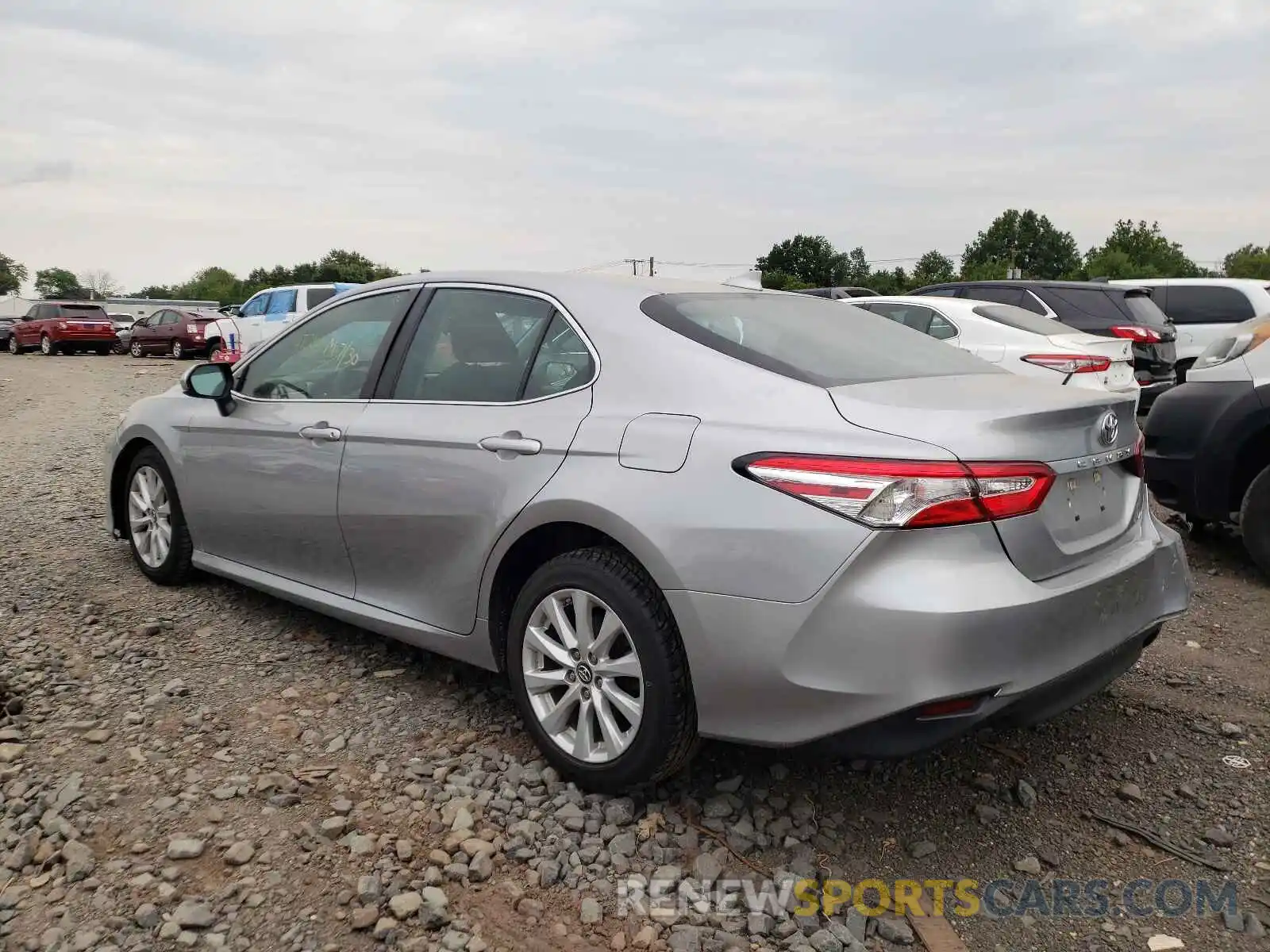 3 Фотография поврежденного автомобиля 4T1B11HK9KU772456 TOYOTA CAMRY 2019