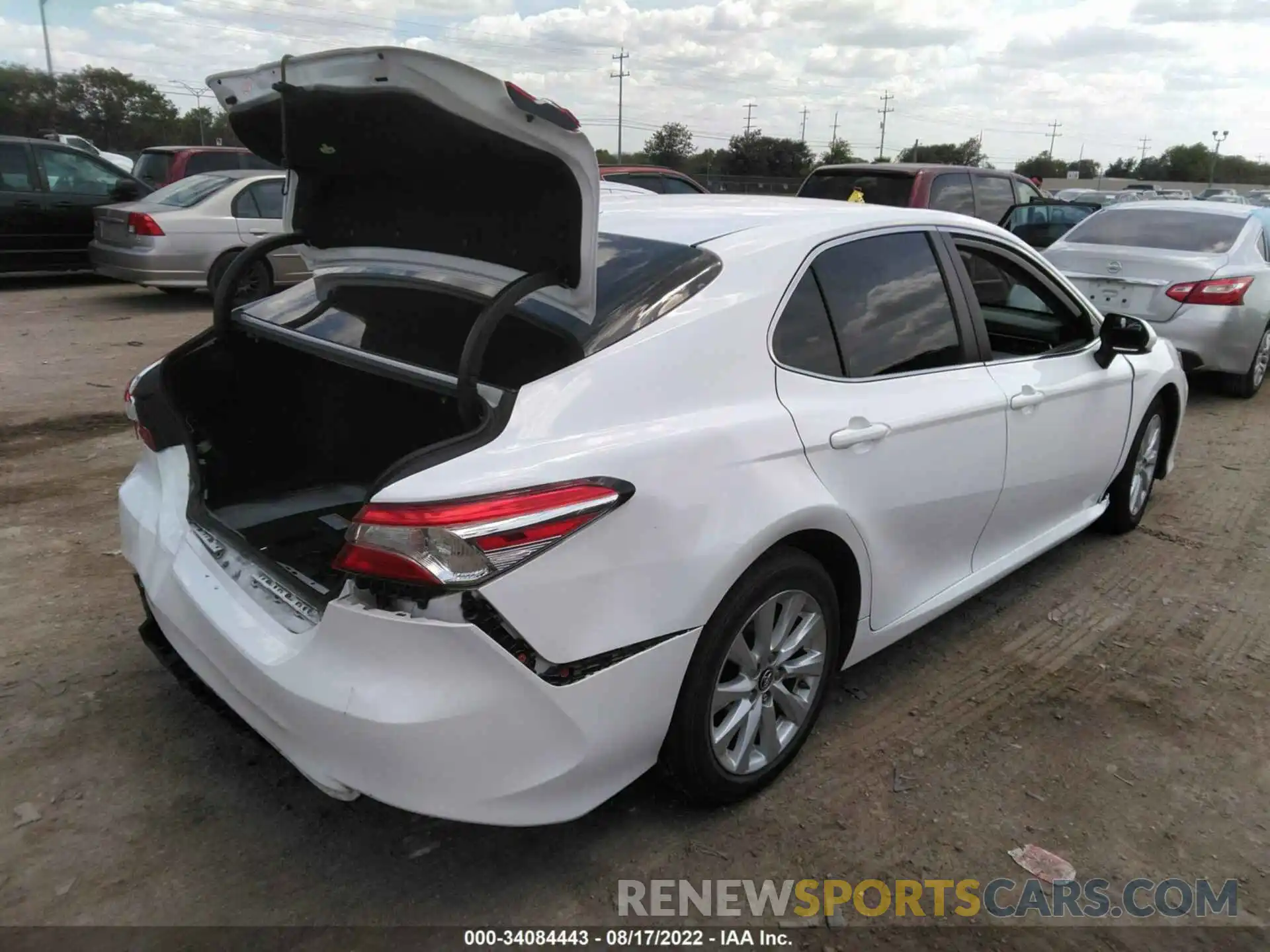 4 Photograph of a damaged car 4T1B11HK9KU774028 TOYOTA CAMRY 2019