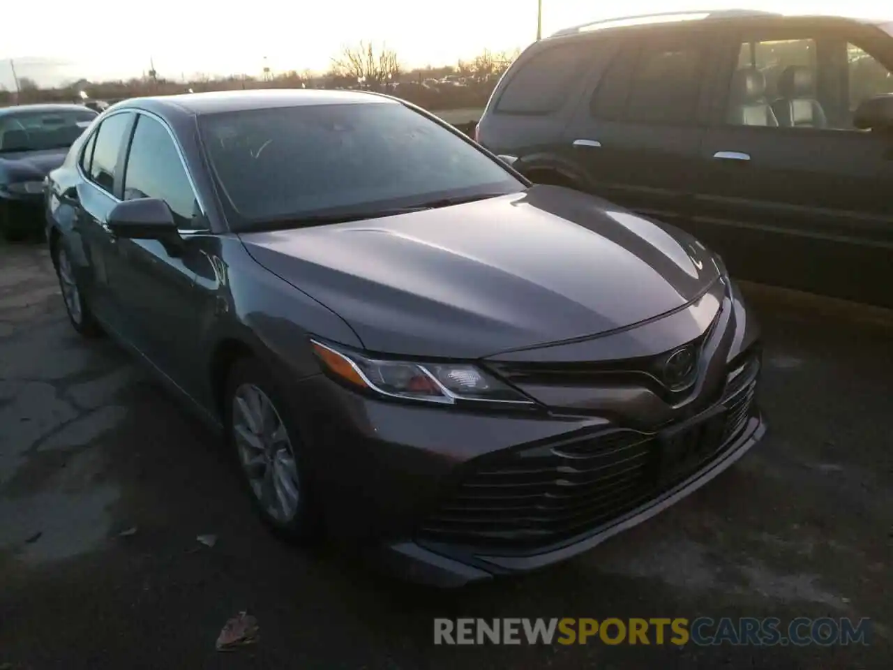 1 Photograph of a damaged car 4T1B11HK9KU775311 TOYOTA CAMRY 2019