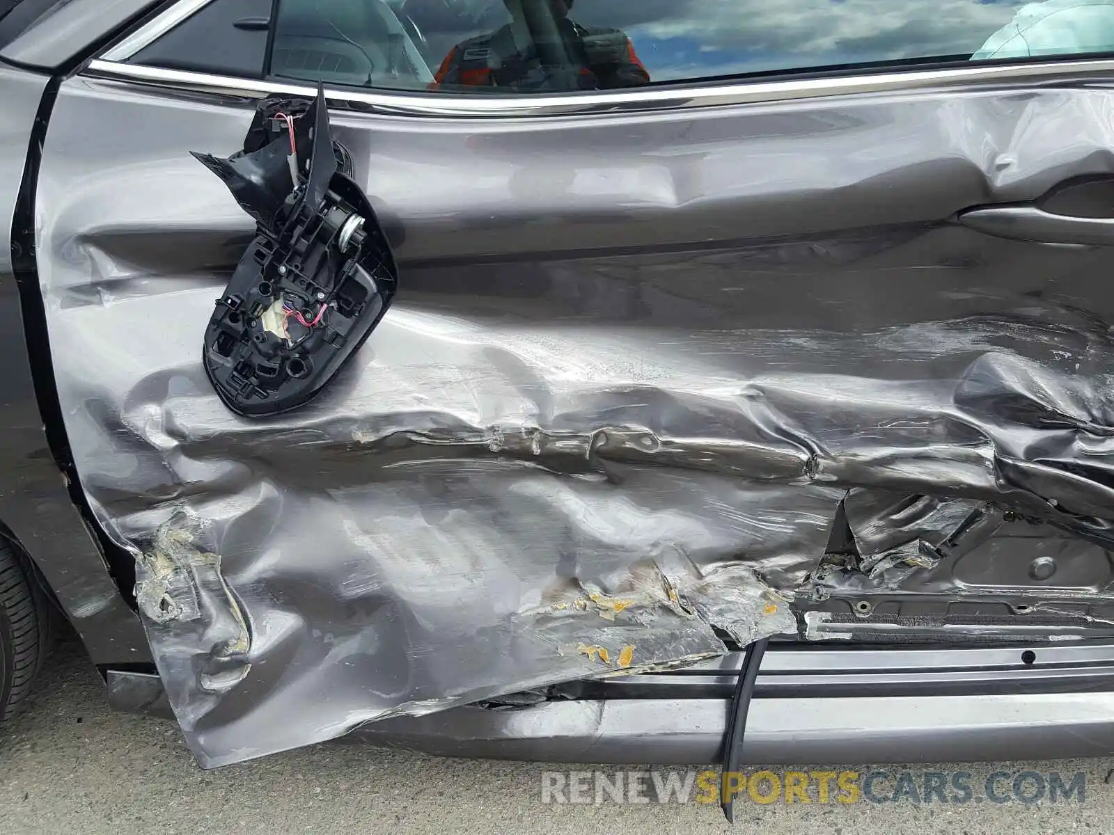 9 Photograph of a damaged car 4T1B11HK9KU775468 TOYOTA CAMRY 2019