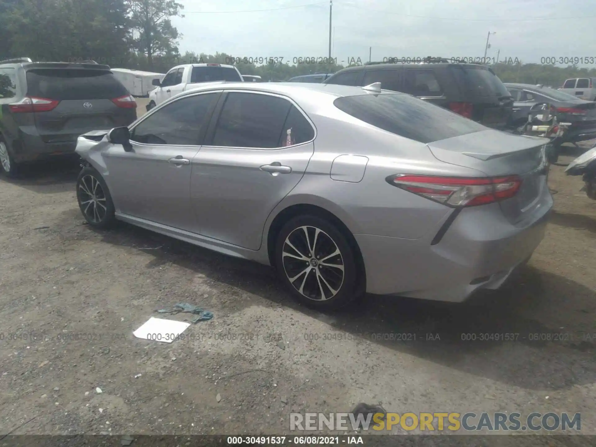 3 Photograph of a damaged car 4T1B11HK9KU776281 TOYOTA CAMRY 2019