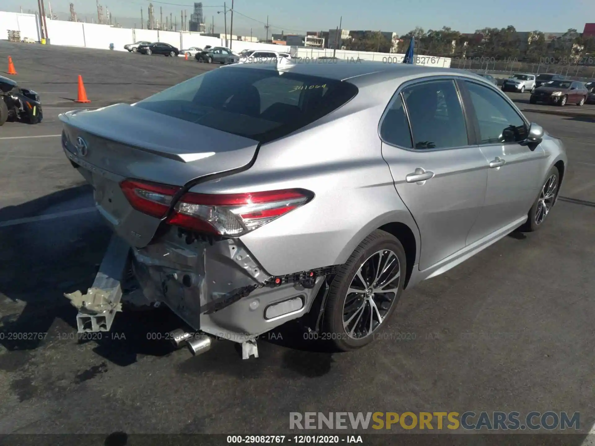 4 Photograph of a damaged car 4T1B11HK9KU777348 TOYOTA CAMRY 2019