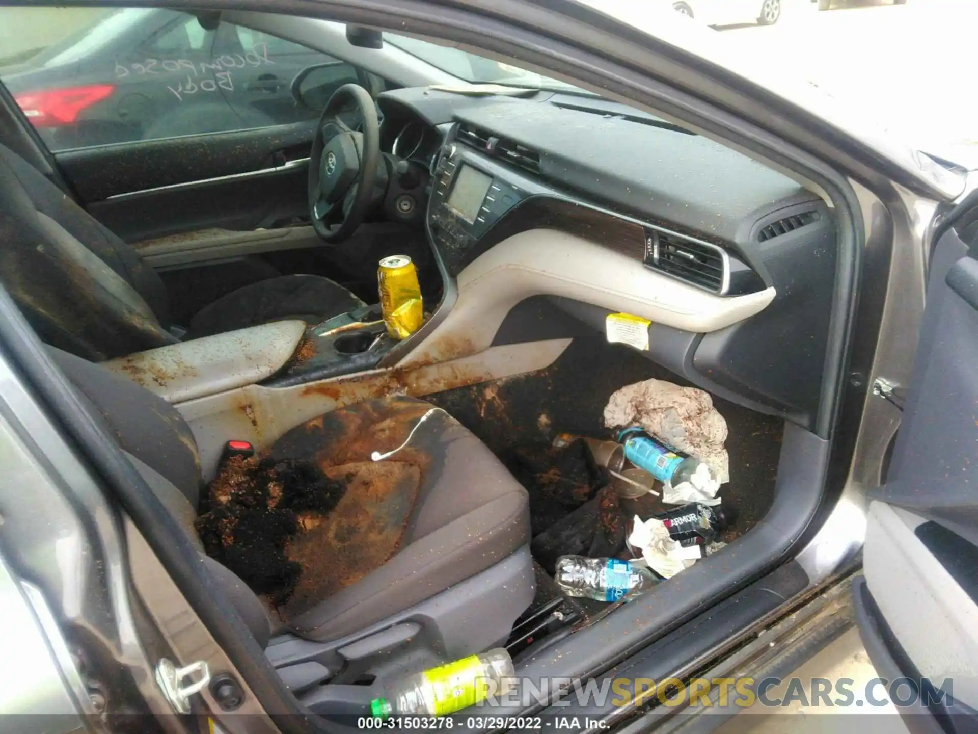 5 Photograph of a damaged car 4T1B11HK9KU777883 TOYOTA CAMRY 2019