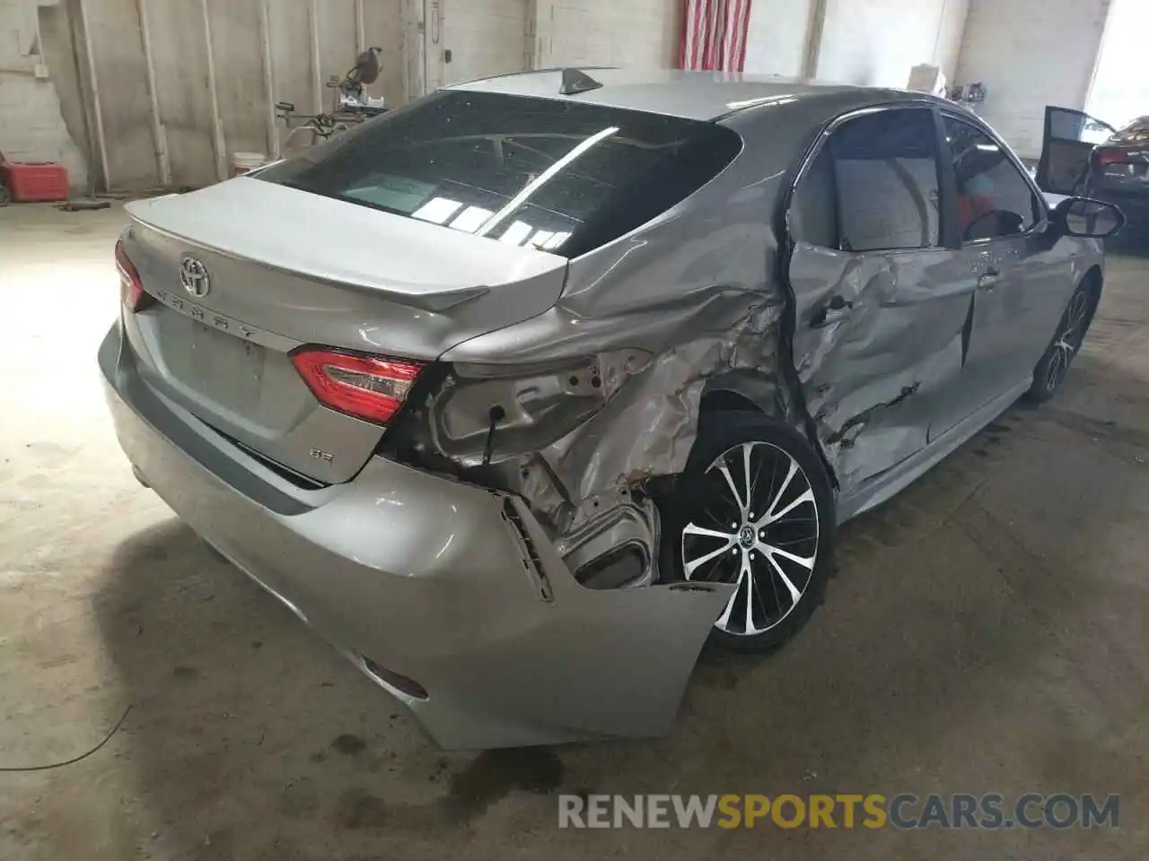 4 Photograph of a damaged car 4T1B11HK9KU780850 TOYOTA CAMRY 2019