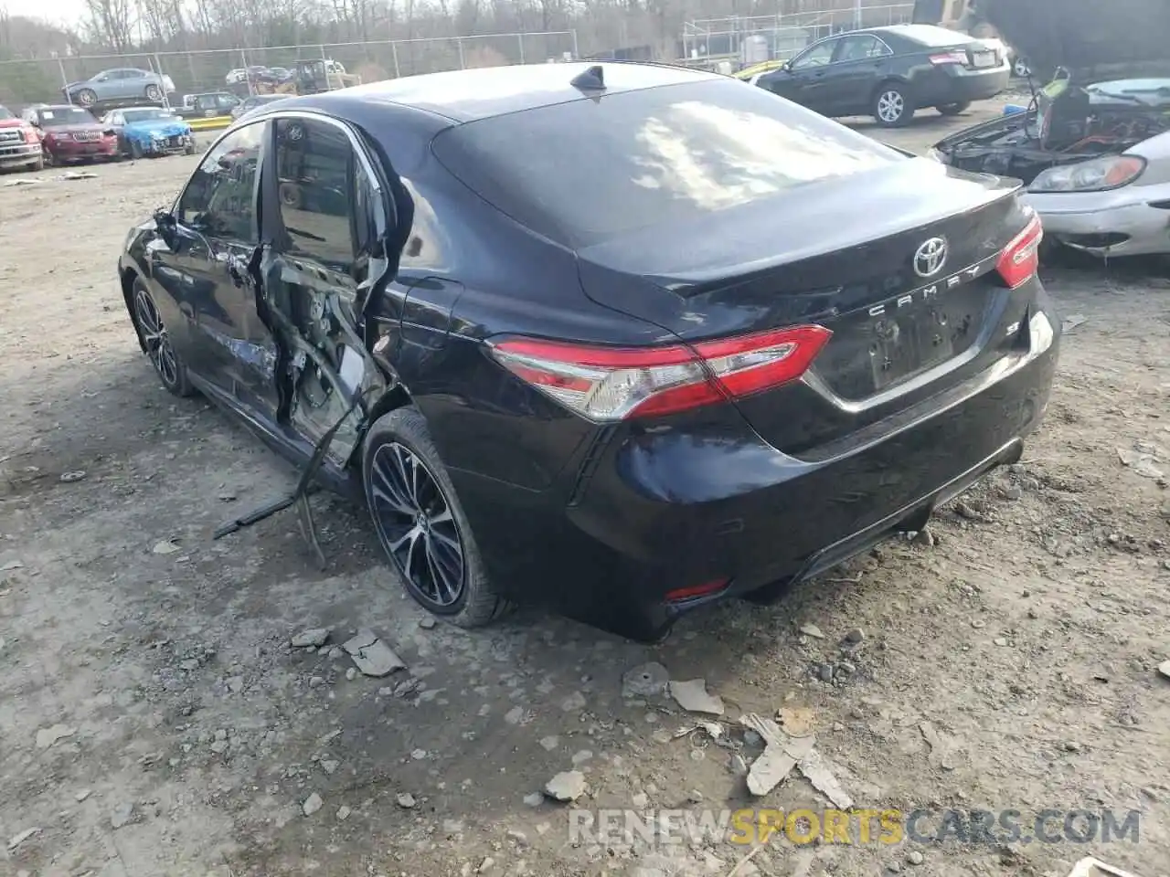 3 Фотография поврежденного автомобиля 4T1B11HK9KU782341 TOYOTA CAMRY 2019