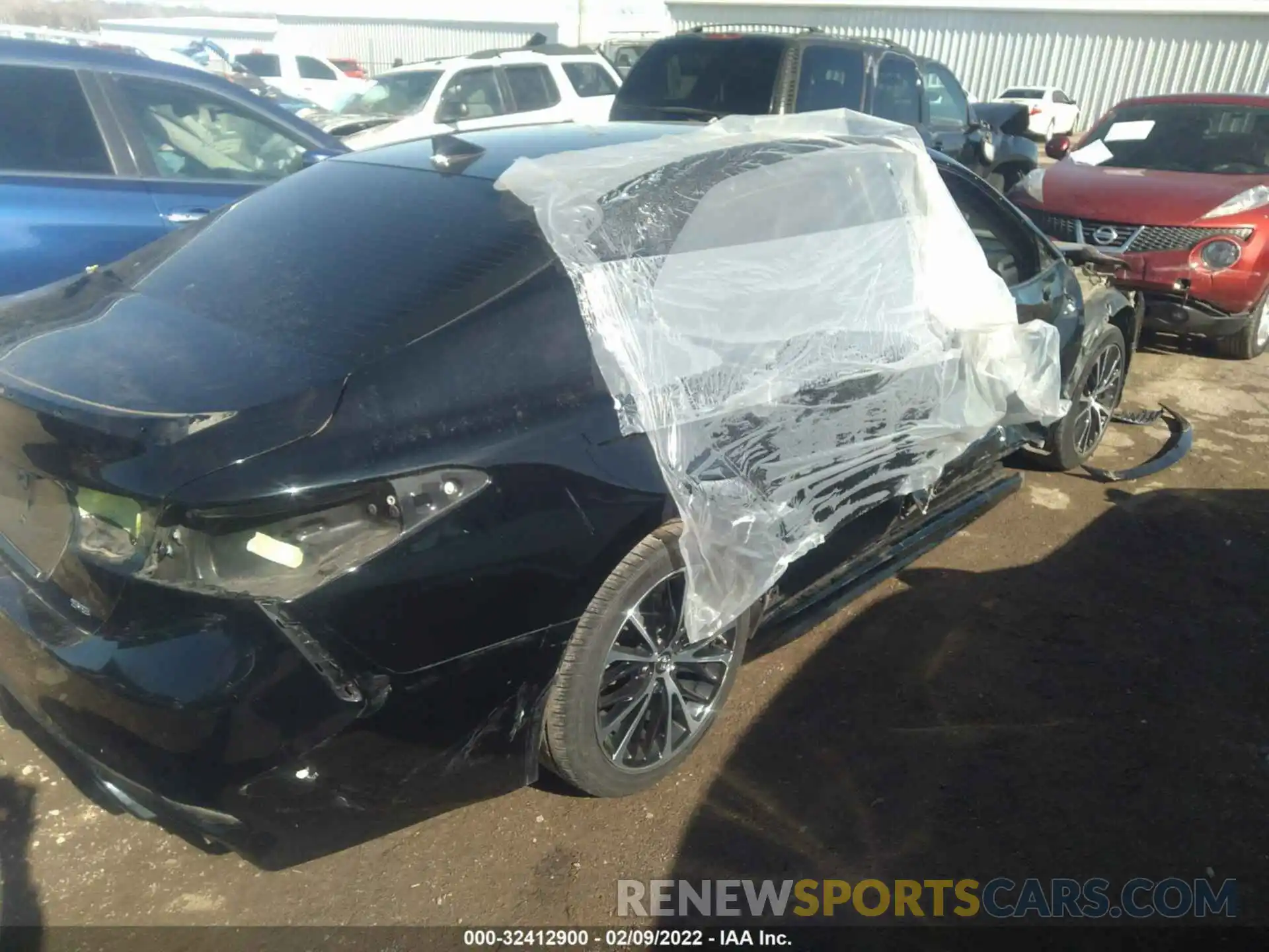 4 Photograph of a damaged car 4T1B11HK9KU782775 TOYOTA CAMRY 2019