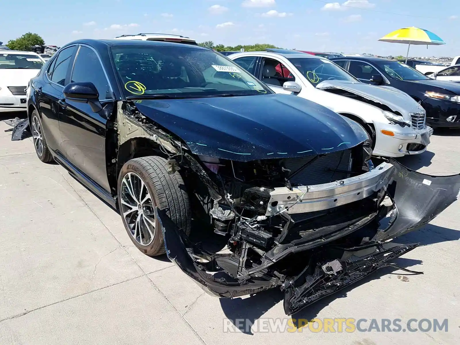 1 Photograph of a damaged car 4T1B11HK9KU782811 TOYOTA CAMRY 2019