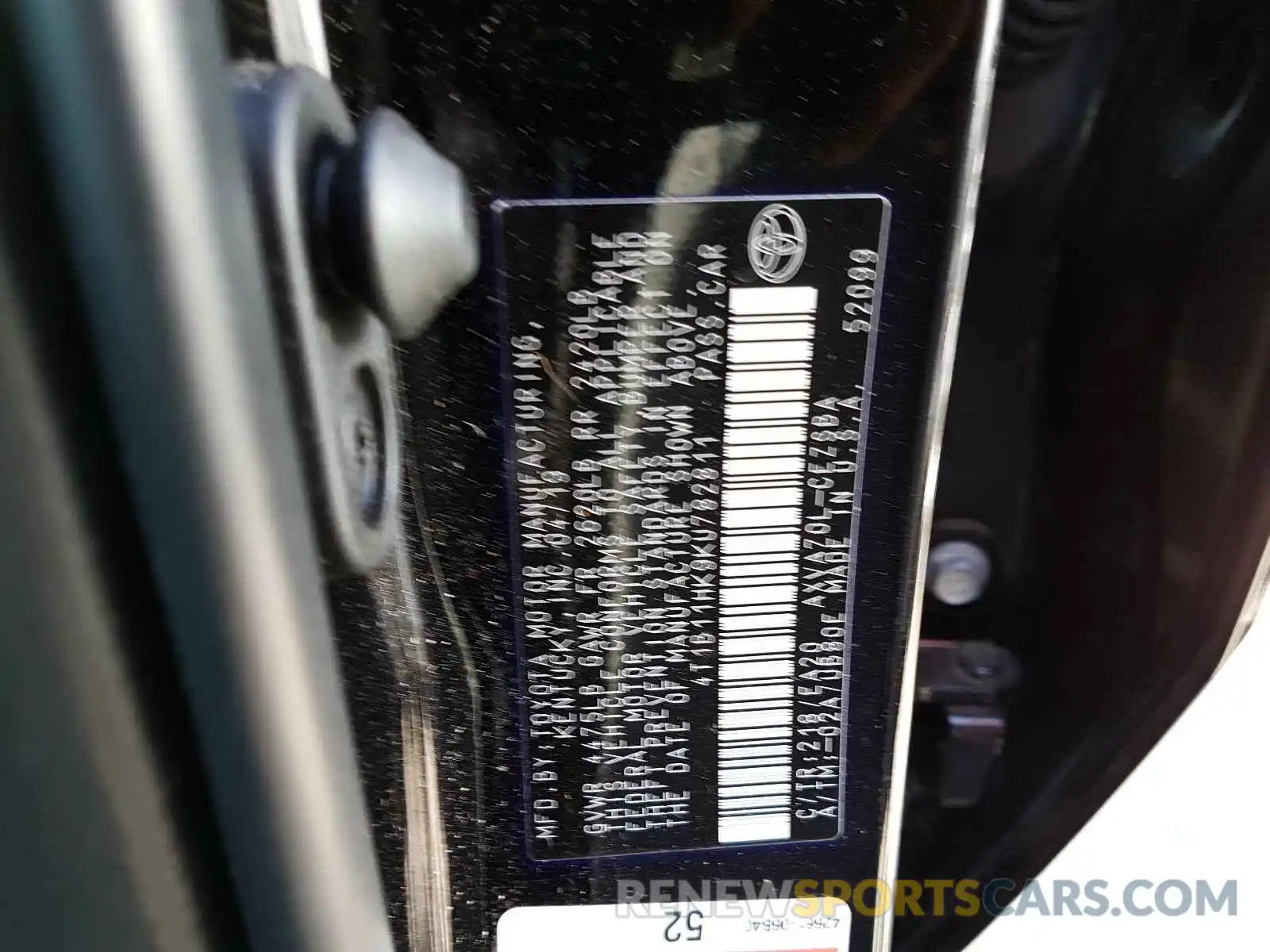 10 Photograph of a damaged car 4T1B11HK9KU782811 TOYOTA CAMRY 2019