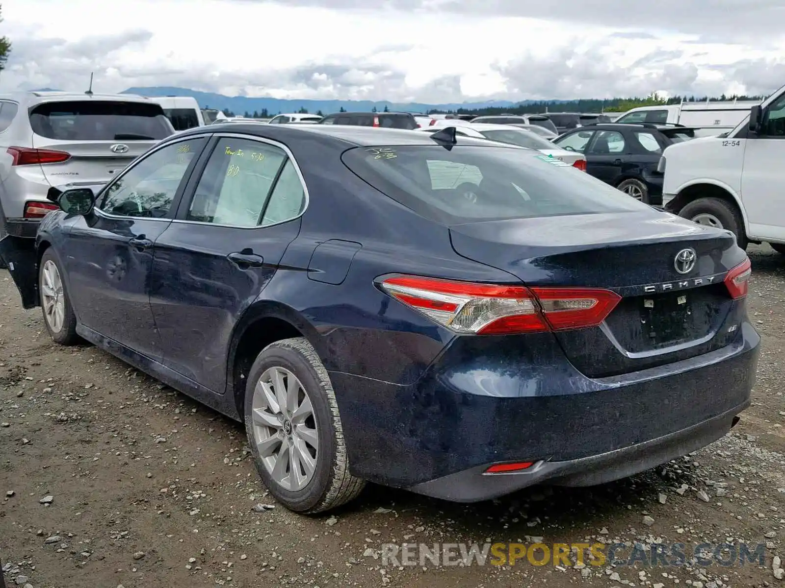 3 Фотография поврежденного автомобиля 4T1B11HK9KU782890 TOYOTA CAMRY 2019