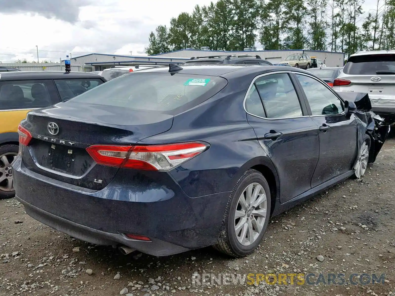 4 Фотография поврежденного автомобиля 4T1B11HK9KU782890 TOYOTA CAMRY 2019