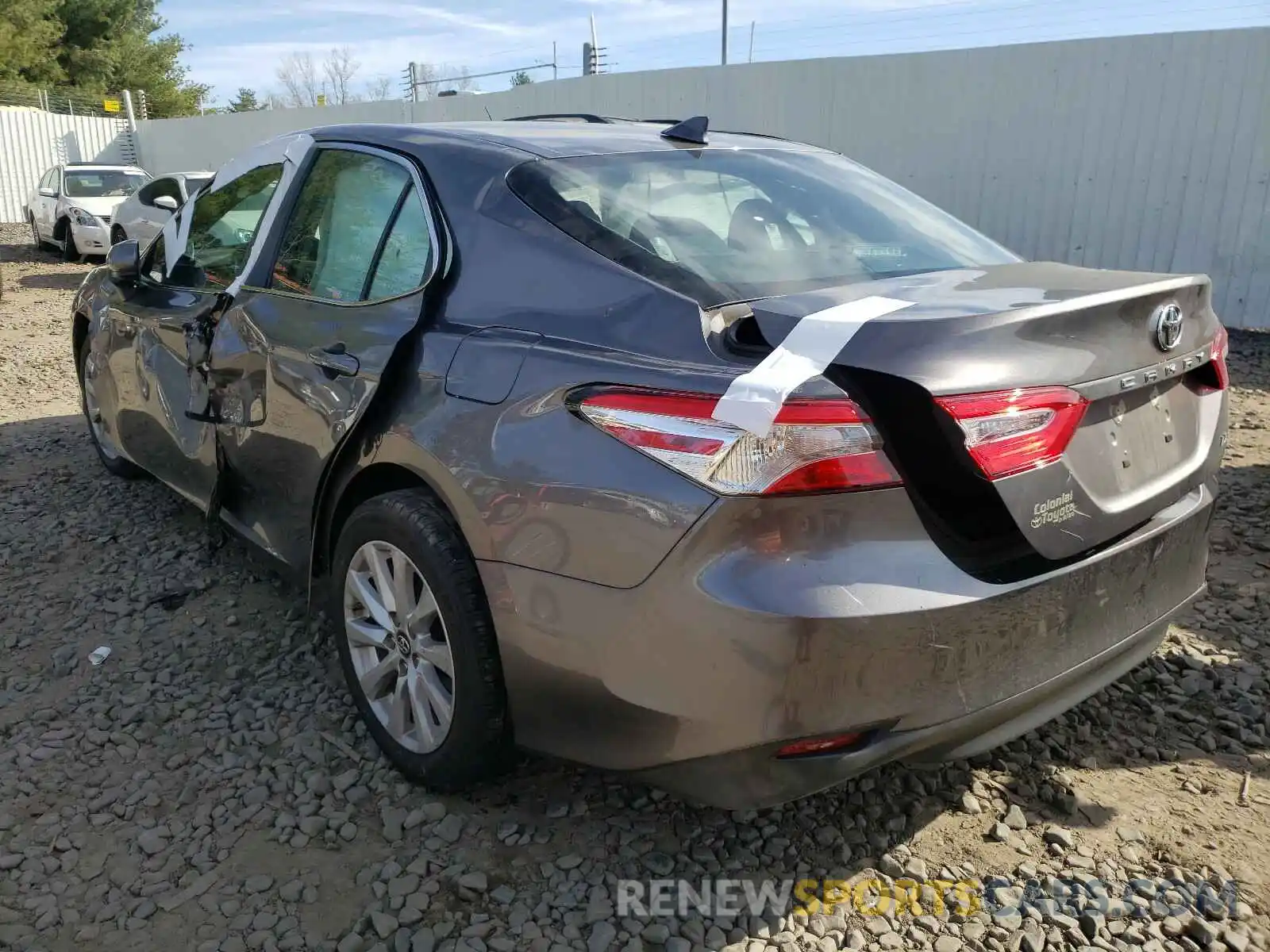 3 Photograph of a damaged car 4T1B11HK9KU783098 TOYOTA CAMRY 2019