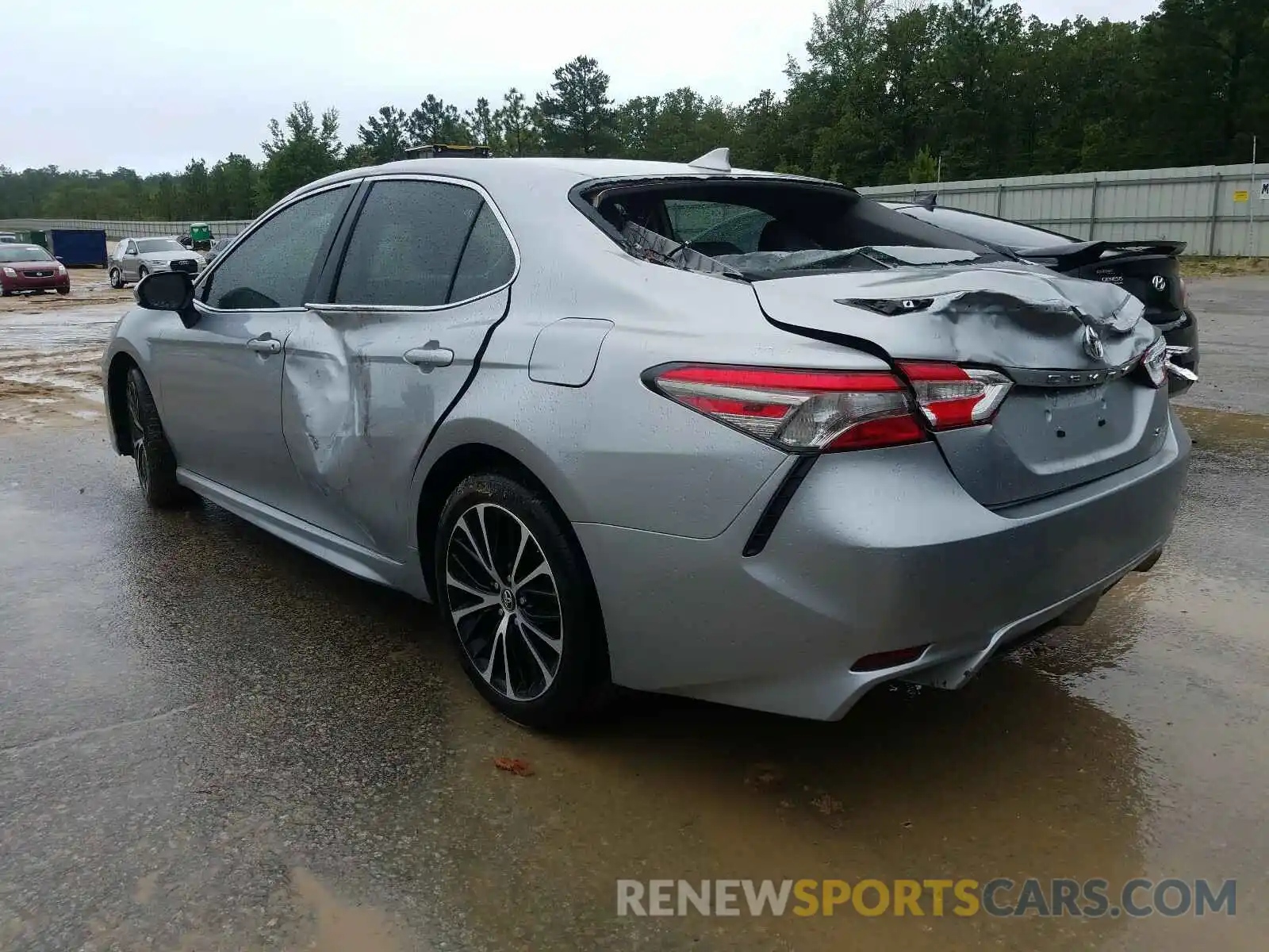 3 Photograph of a damaged car 4T1B11HK9KU783747 TOYOTA CAMRY 2019