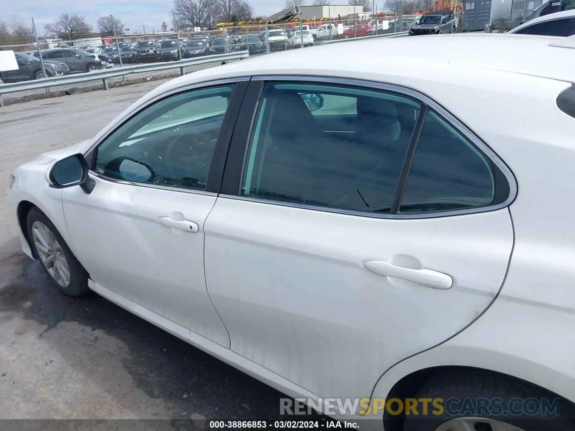 14 Photograph of a damaged car 4T1B11HK9KU785496 TOYOTA CAMRY 2019