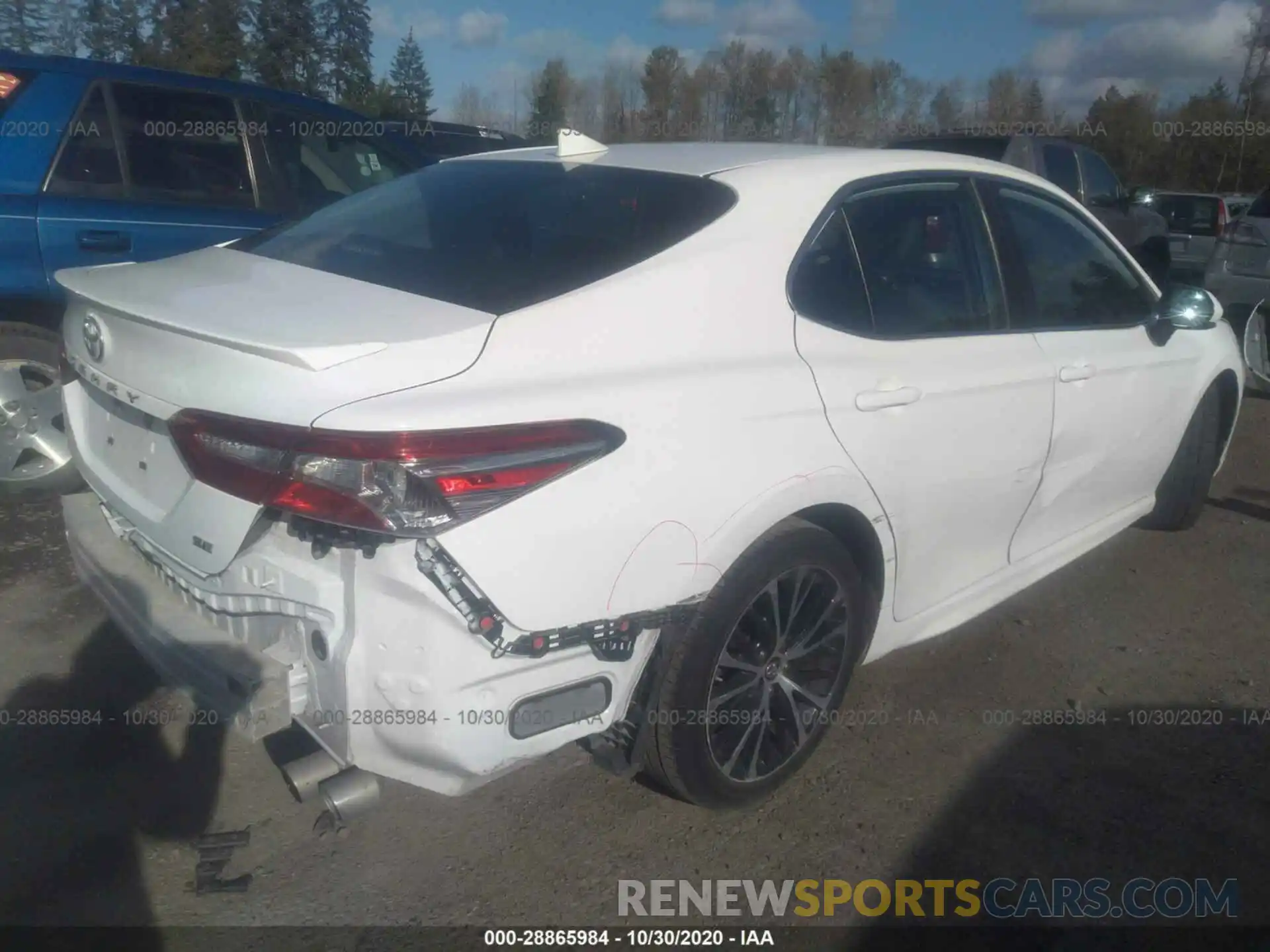 4 Photograph of a damaged car 4T1B11HK9KU786325 TOYOTA CAMRY 2019