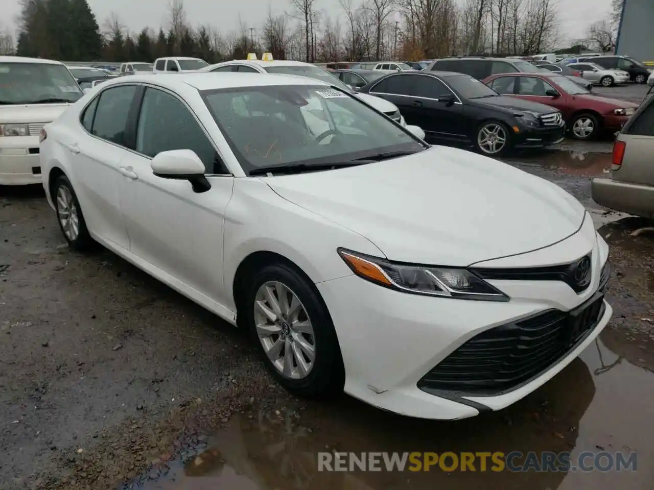 1 Photograph of a damaged car 4T1B11HK9KU787622 TOYOTA CAMRY 2019