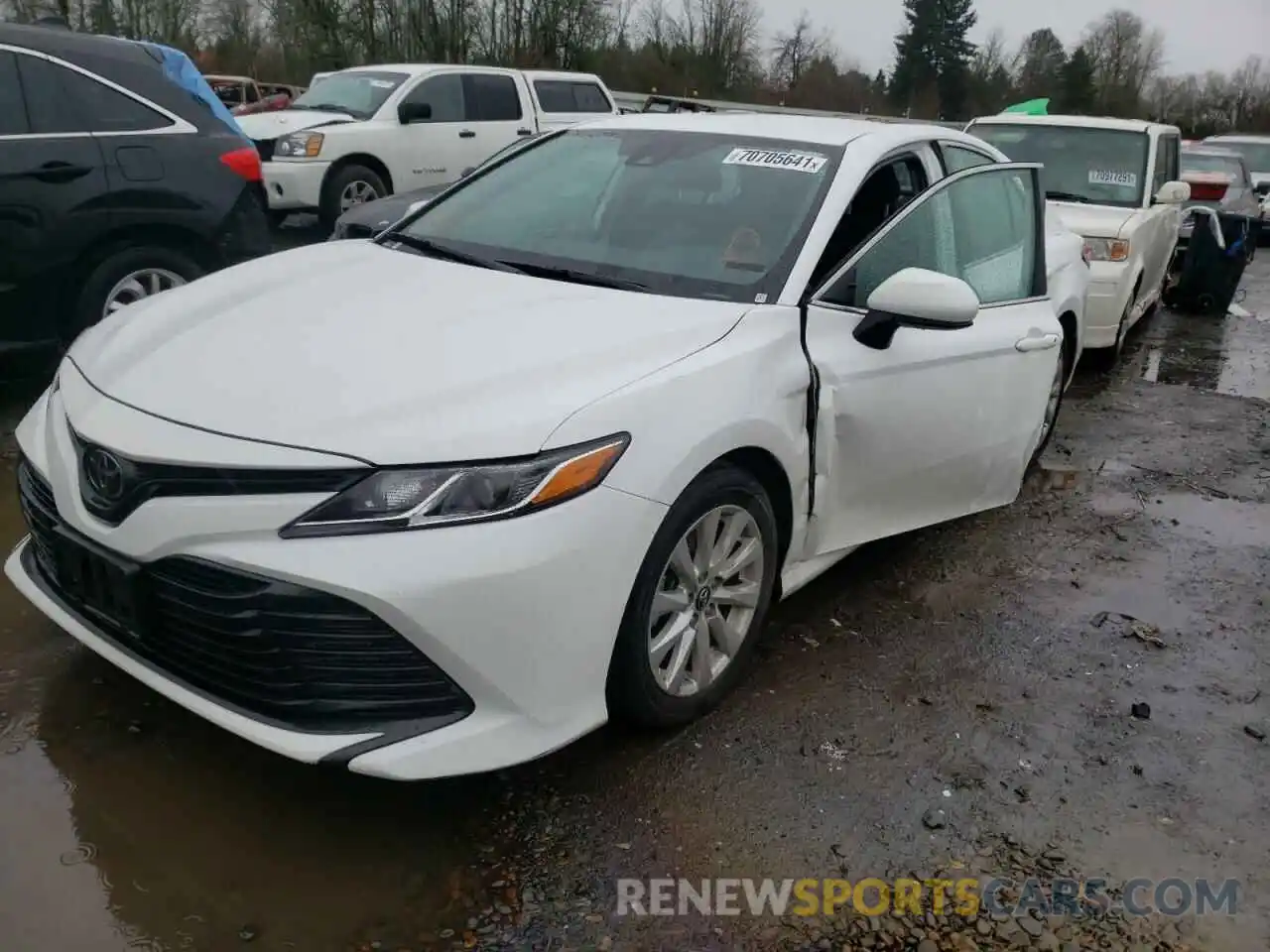 9 Photograph of a damaged car 4T1B11HK9KU787622 TOYOTA CAMRY 2019