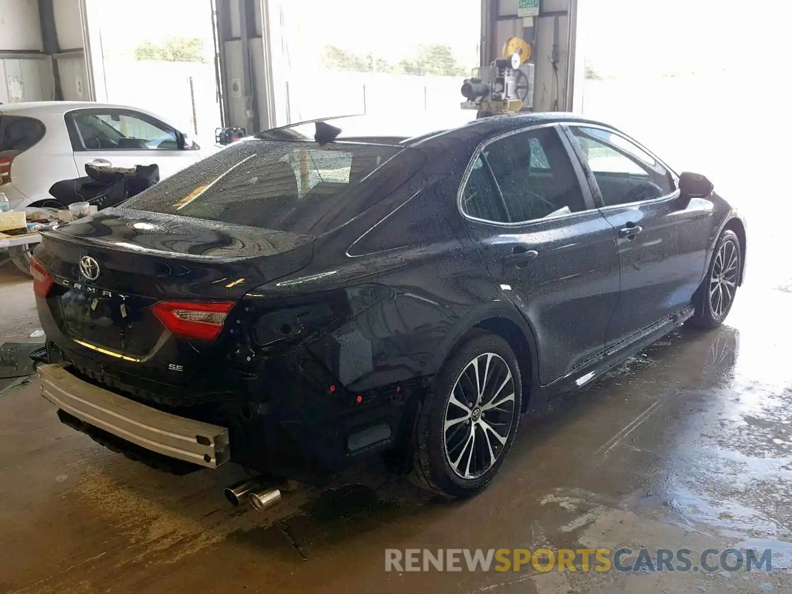 4 Photograph of a damaged car 4T1B11HK9KU787782 TOYOTA CAMRY 2019