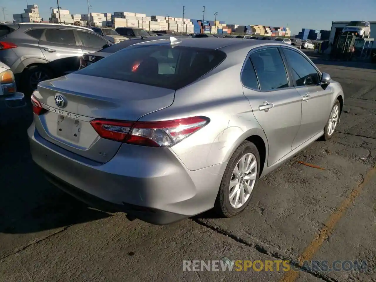 4 Photograph of a damaged car 4T1B11HK9KU788642 TOYOTA CAMRY 2019