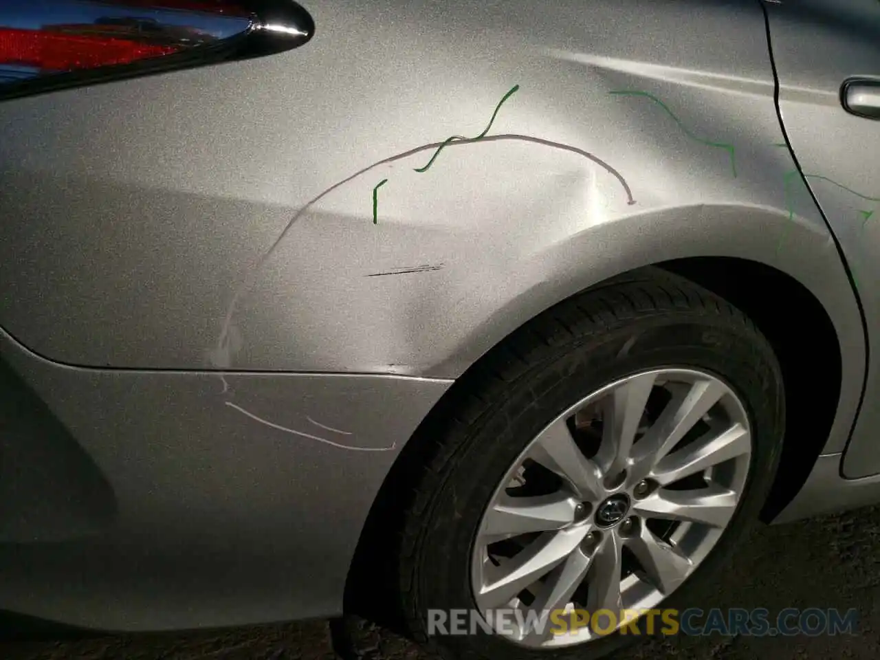 9 Photograph of a damaged car 4T1B11HK9KU788642 TOYOTA CAMRY 2019