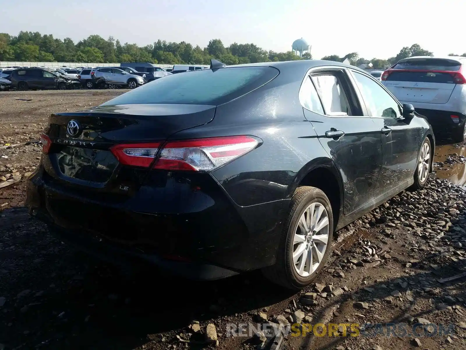 4 Фотография поврежденного автомобиля 4T1B11HK9KU788950 TOYOTA CAMRY 2019