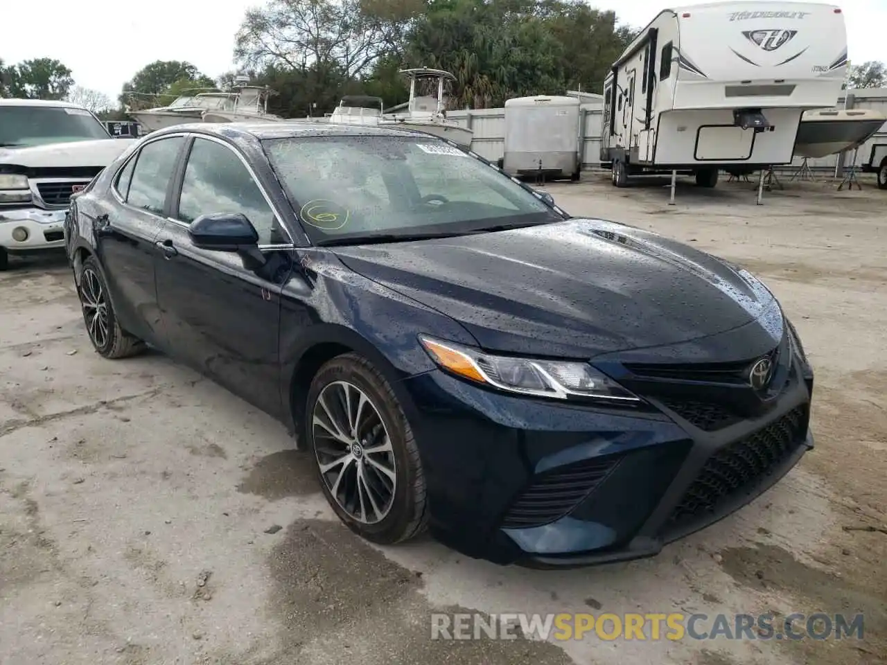 1 Photograph of a damaged car 4T1B11HK9KU789757 TOYOTA CAMRY 2019