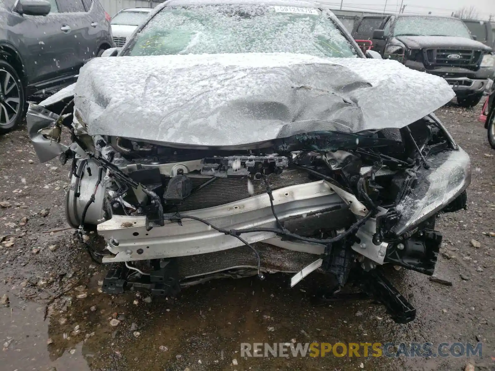 9 Photograph of a damaged car 4T1B11HK9KU790164 TOYOTA CAMRY 2019