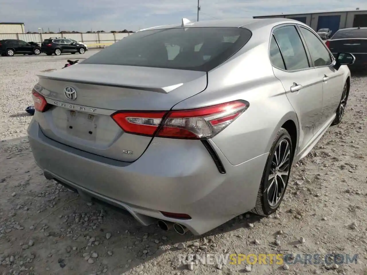 4 Photograph of a damaged car 4T1B11HK9KU790214 TOYOTA CAMRY 2019