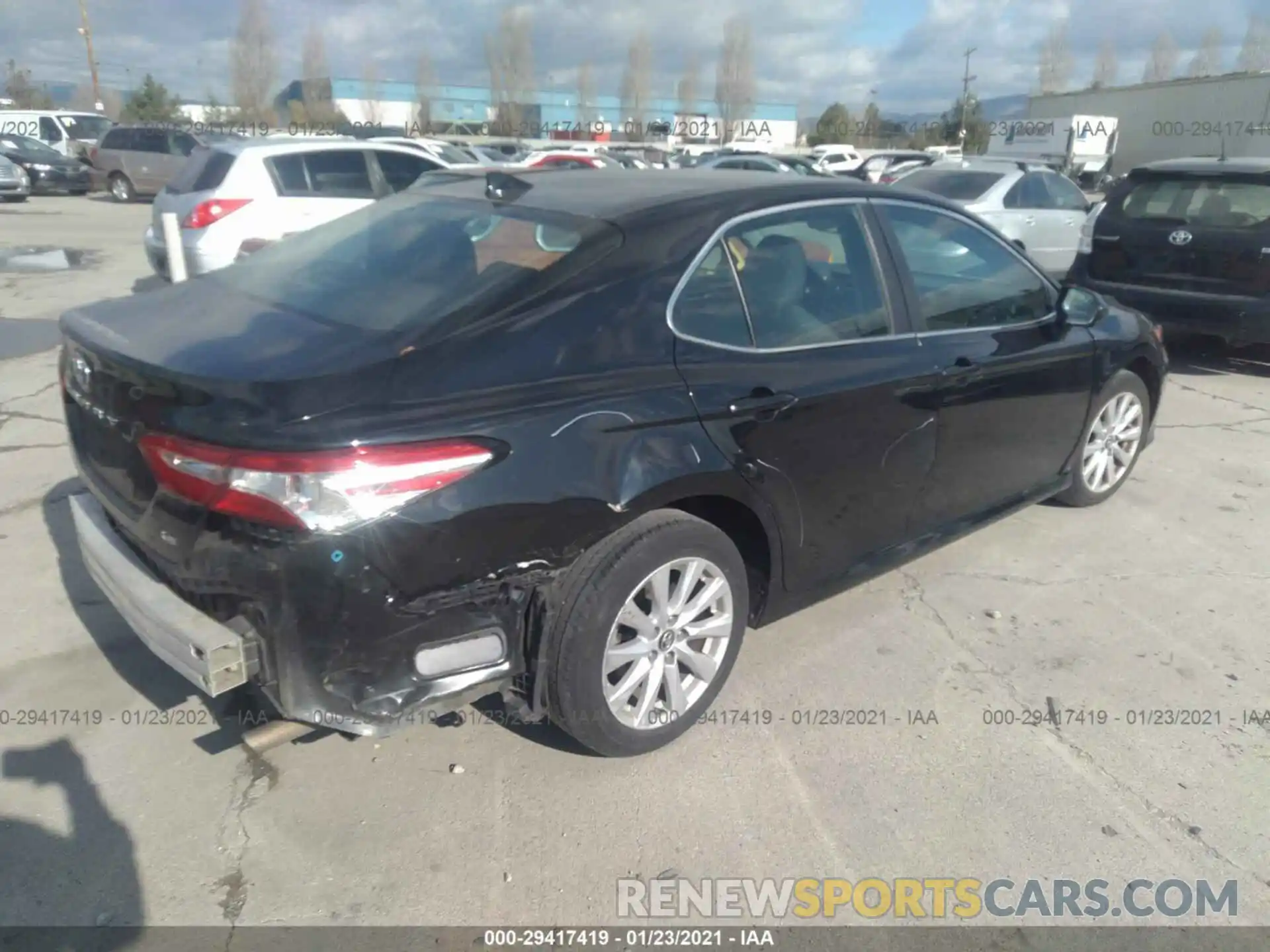 4 Photograph of a damaged car 4T1B11HK9KU791377 TOYOTA CAMRY 2019