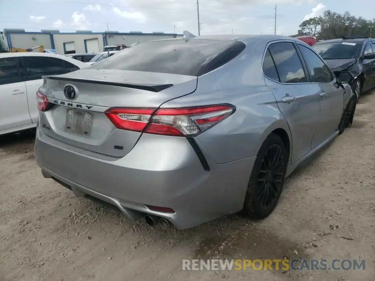 4 Photograph of a damaged car 4T1B11HK9KU791962 TOYOTA CAMRY 2019