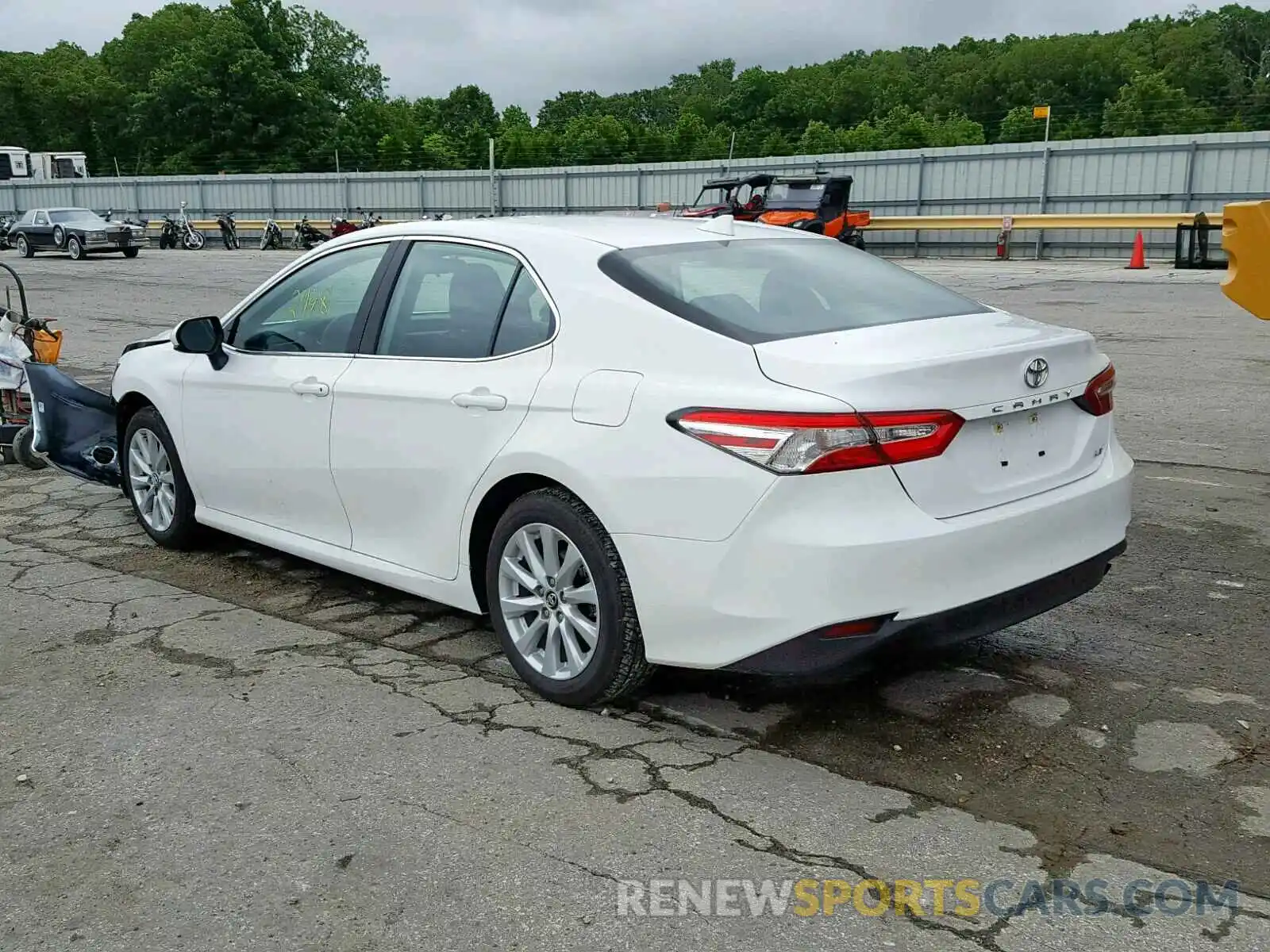 3 Photograph of a damaged car 4T1B11HK9KU793307 TOYOTA CAMRY 2019