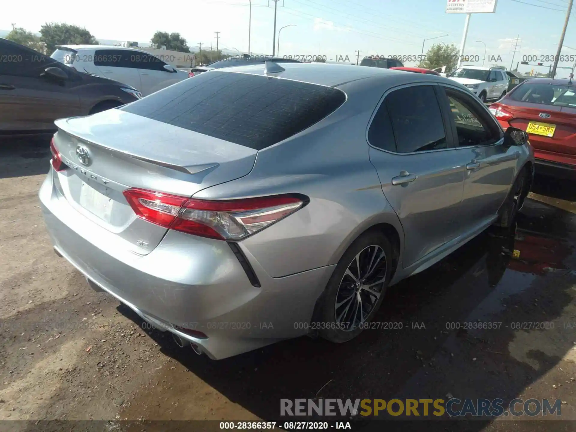 4 Photograph of a damaged car 4T1B11HK9KU795817 TOYOTA CAMRY 2019