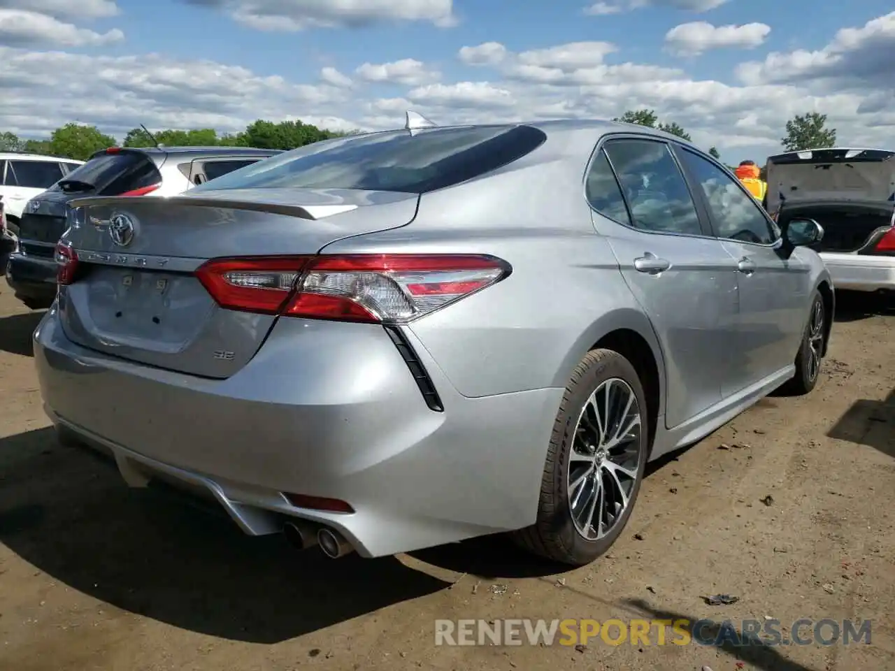 4 Photograph of a damaged car 4T1B11HK9KU798720 TOYOTA CAMRY 2019