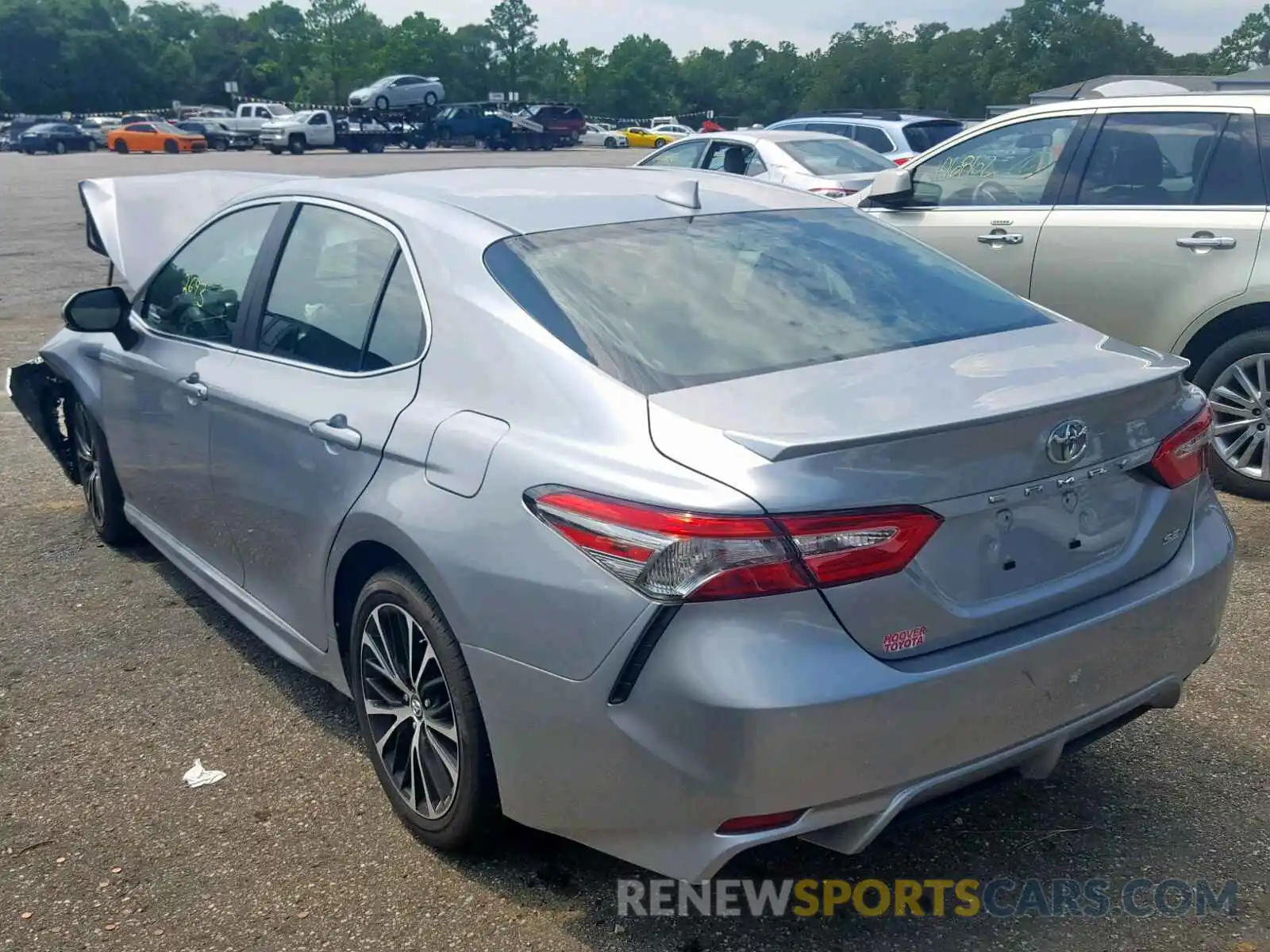 3 Photograph of a damaged car 4T1B11HK9KU798913 TOYOTA CAMRY 2019