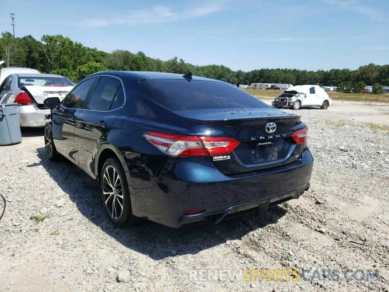 3 Photograph of a damaged car 4T1B11HK9KU800093 TOYOTA CAMRY 2019