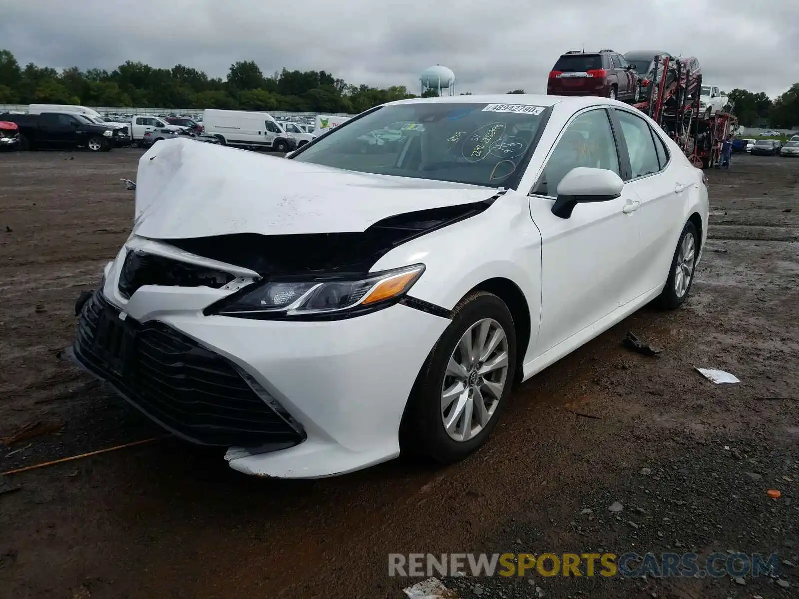 2 Photograph of a damaged car 4T1B11HK9KU800272 TOYOTA CAMRY 2019