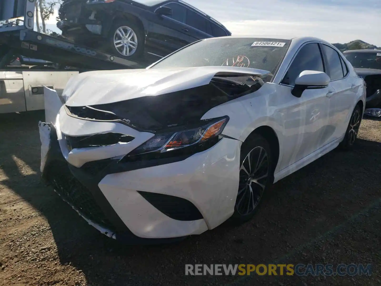 2 Photograph of a damaged car 4T1B11HK9KU801101 TOYOTA CAMRY 2019