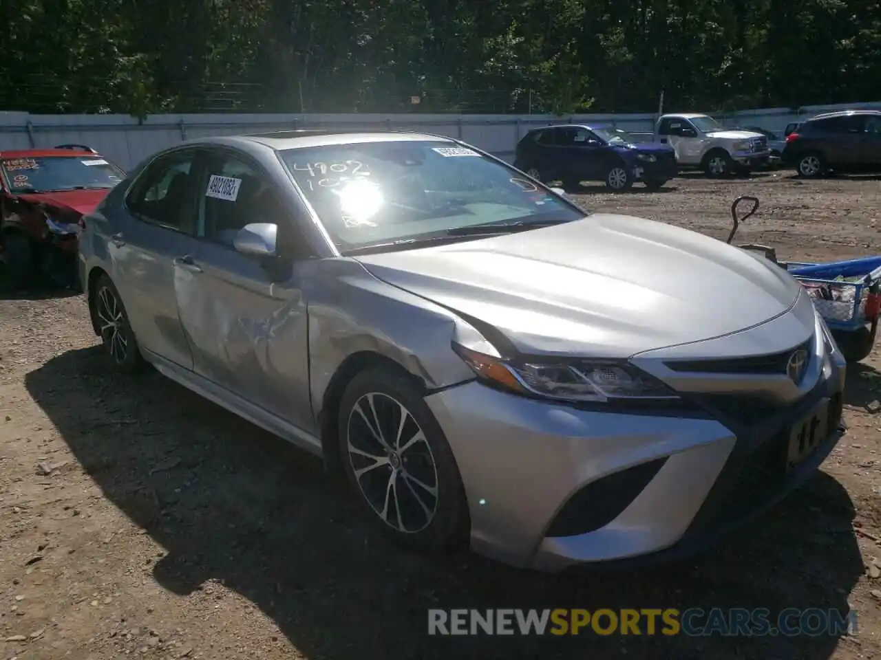 1 Photograph of a damaged car 4T1B11HK9KU803298 TOYOTA CAMRY 2019