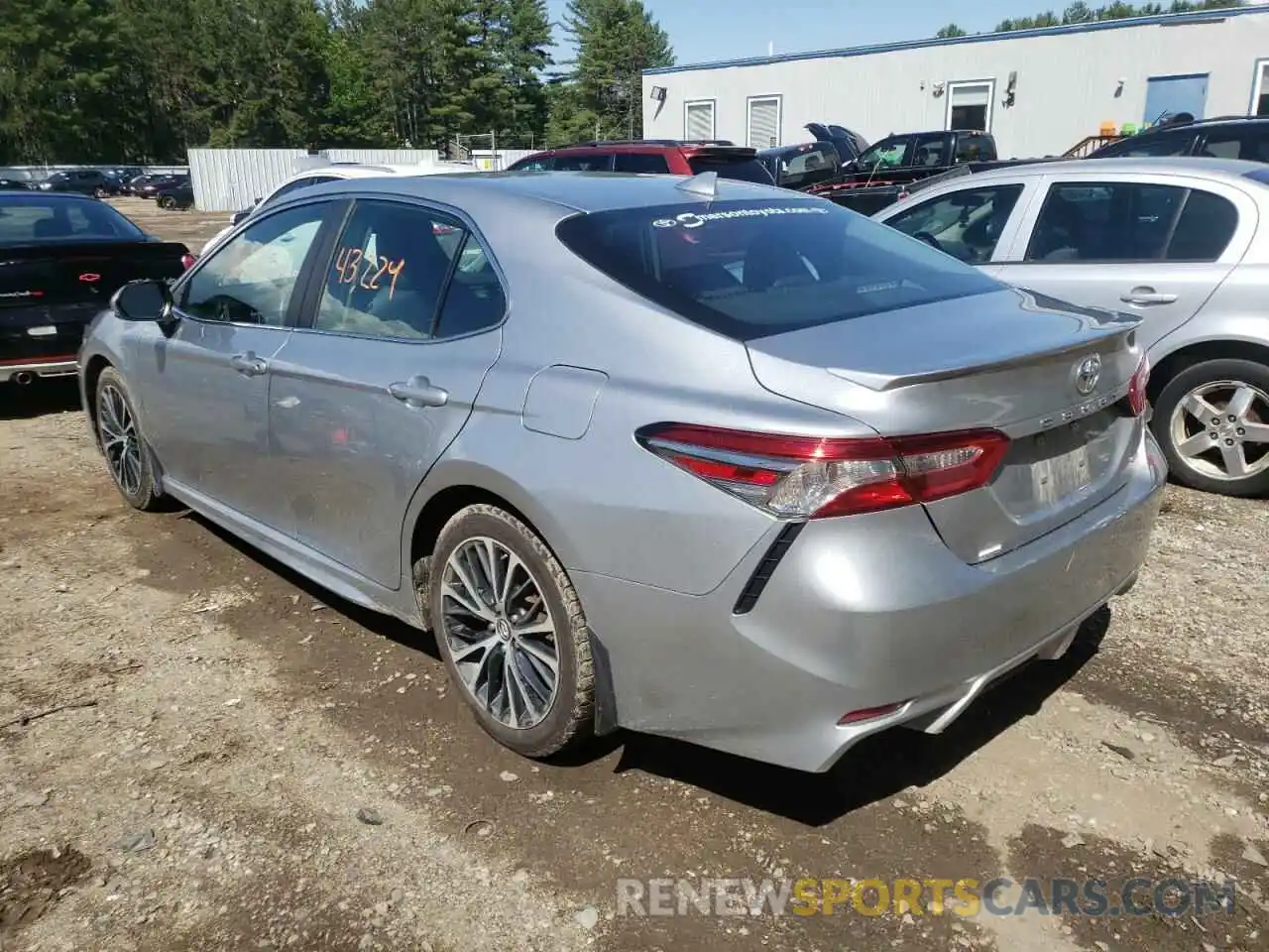 3 Photograph of a damaged car 4T1B11HK9KU803298 TOYOTA CAMRY 2019